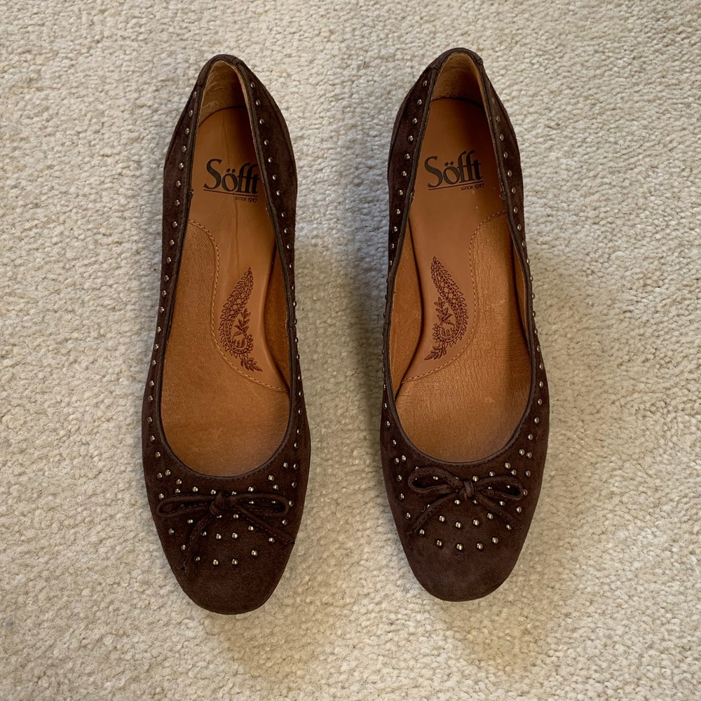 Sofft shoes 7.5M brown suede never worn